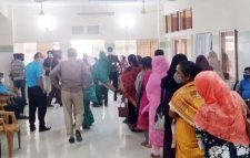 সিলেটে দ্বিতীয় ডোজের শুরুর দিনে টিকা নিলেন ১৩৬৮ জন