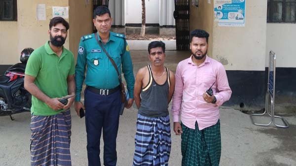 অটোরকিশা চালক সেজে ডাকাত সর্দারকে গ্রেফতার