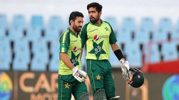 বাবর আজমরা নিশ্চয়তা পেয়েছেন, পাকিস্তানি সমর্থকদের অপেক্ষায় রাখল ভারত