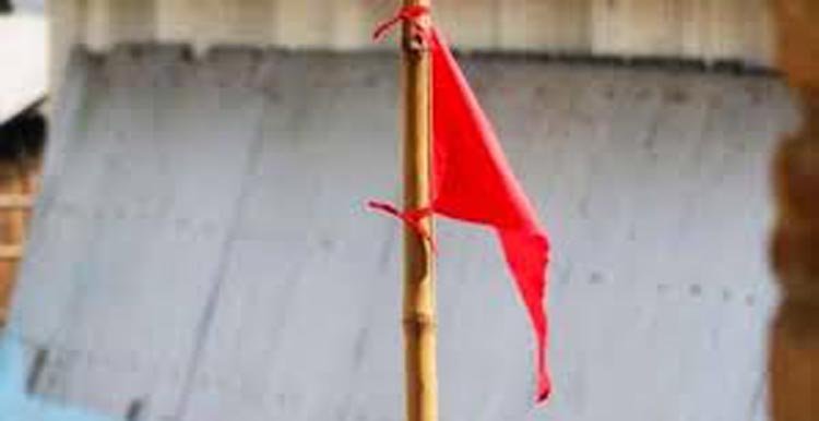 করোনা পজিটিভ হলে বাড়িতে লাল পতাকা উড়াতে হবে