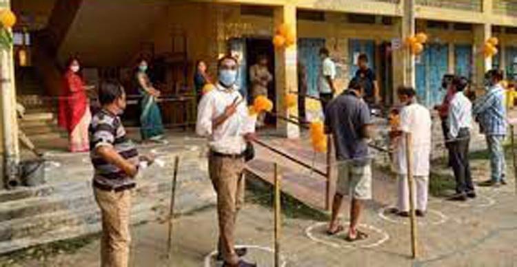 পশ্চিমবঙ্গে তৃতীয় দফায় ভোটগ্রহণ শুরু