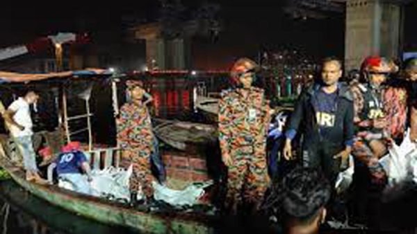 শীতলক্ষ্যায় লঞ্চডুবিতে ৫ জনের মরদেহ উদ্ধার