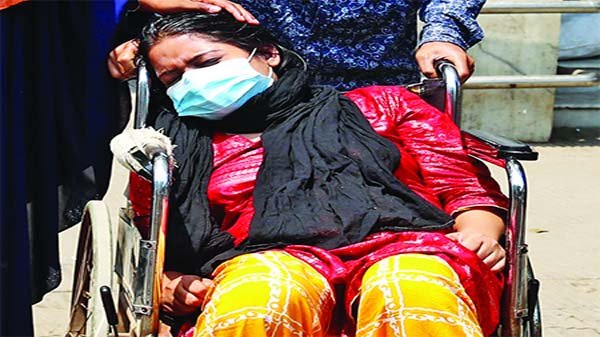 বাইরের রোগীর চাপে বেসামাল ঢাকার হাসপাতাল