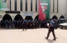 হেফাজতের কর্মসূচি ঘিরে বায়তুল মোকাররম এলাকায় কড়া নিরাপত্তা