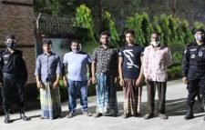 লাক্কাতুরা থেকে ৫ মাদকসেবী গ্রেফতার