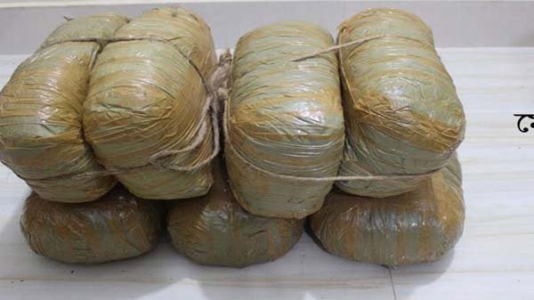 হবিগঞ্জ হবিগঞ্জে ১৪ কেজি গাঁজাসহ যুবক গ্রেফতার