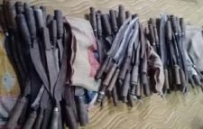 ঢাকার ইসলামবাগে মাদরাসায় অভিযান, শতাধিক চাকু উদ্ধার