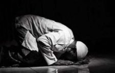 ধর্মীয় ভাবগাম্ভীর্যের মধ্য দিয়ে সিলেটে পালিত পবিত্র ঈদুল ফিতর