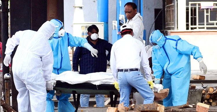 ভারতে শনাক্ত কমলেও মৃত্যু বেড়েছে