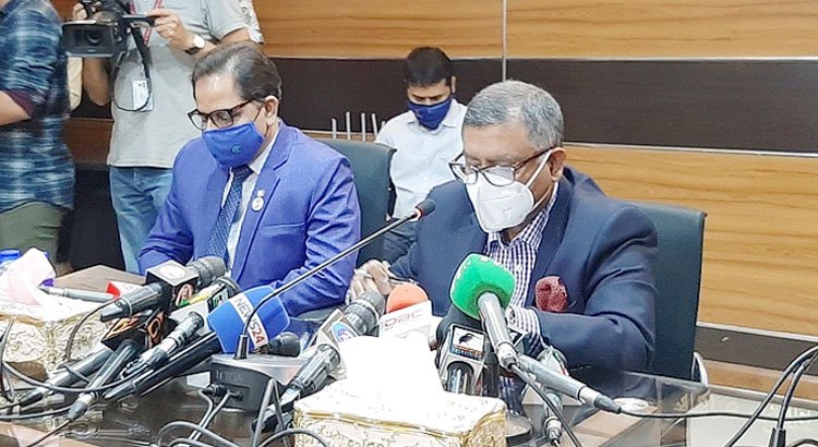 অন্য দেশ থেকে অ্যাস্ট্রাজেনেকার টিকা সংগ্রহের চেষ্টা চলছে