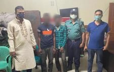 সিলেট হোটেল থেকে ২ ইয়াবা ব্যবসায়ী গ্রেফতার