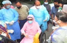 যে কারণে বিদেশে যেতে পারছেন না খালেদা জিয়া