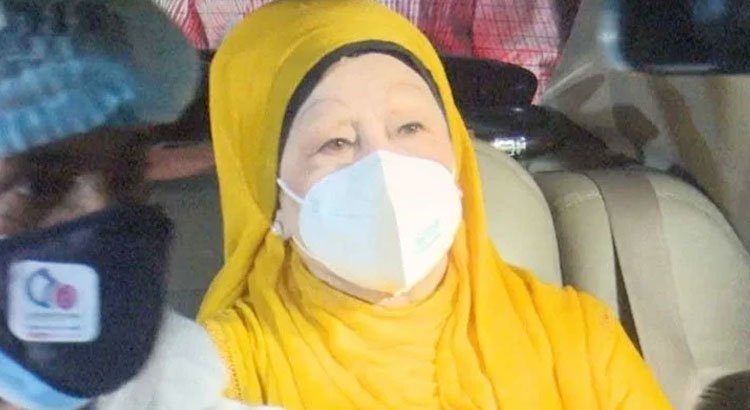 আরও কয়েকদিন সিসিইউতেই থাকতে হবে খালেদা জিয়াকে