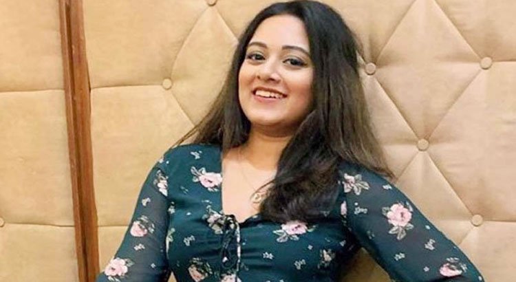 ১০ কেজি ওজন কমাতে জিমে যাচ্ছেন দীঘি