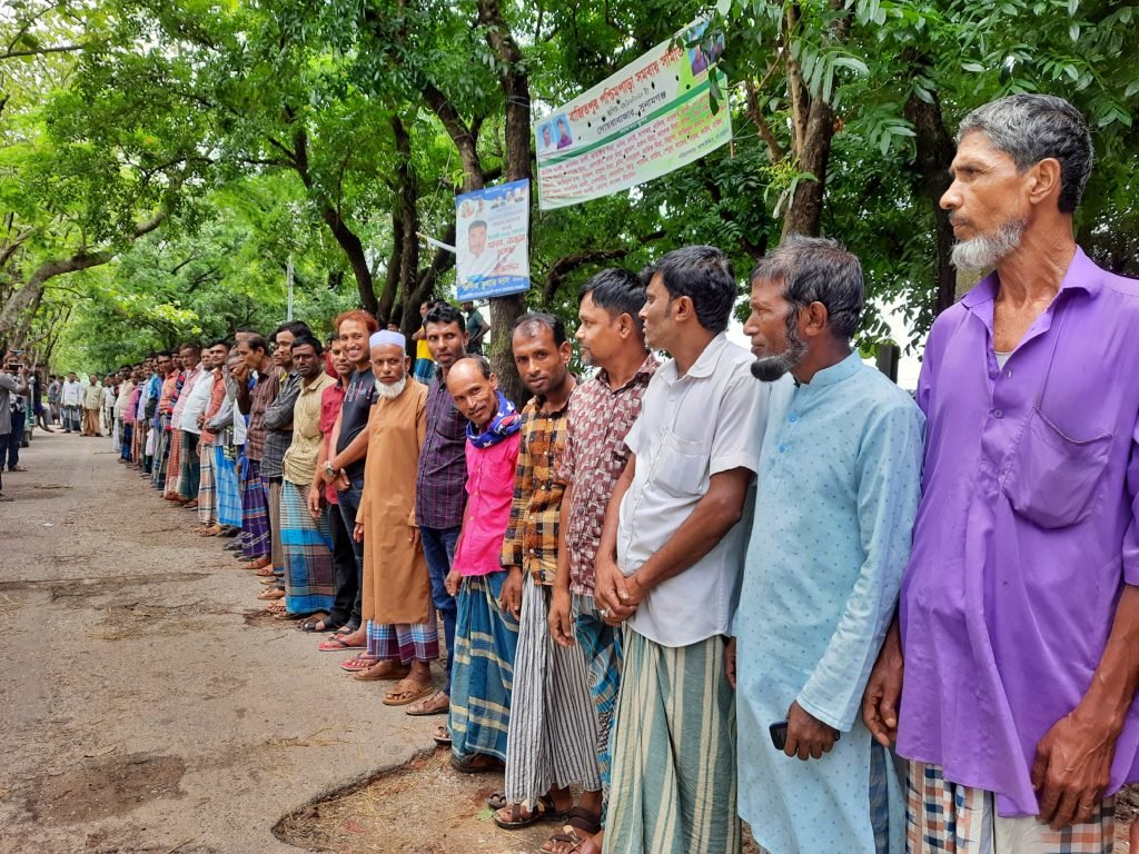 দোয়ারাবাজারে ইয়াবা দিয়ে ফাঁসাতে গিয়ে ফেঁসে গেল দুই যুবক