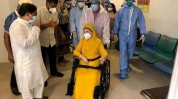 খালেদা জিয়াকে আরও কয়েকদিন সিসিইউতেই থাকতে হবে