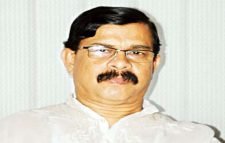 খালেদা জিয়ার কিছু হলে এর দায়ভার সরকারকেই নিতে হবে: মান্না