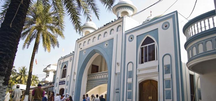 হজরত শাহজালালের (রহ.) ওরস শুরু, মুখর মাজার প্রাঙ্গণ