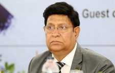 সবাই বলছে দিবে কিন্তু টিকা তো হাতে আসছে না: পররাষ্ট্রমন্ত্রী