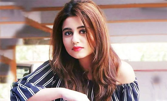 স্বস্তিকার ‘না’