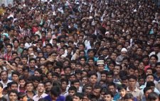 দেশের মানুষের গড় আয়ু বেড়ে ৭২.৮ বছর