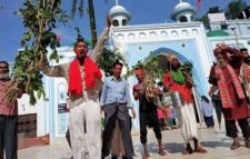 হযরত শাহজালাল (র.)-এর লাকড়ি ভাঙা উৎসব আজ