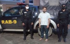 মেন্দিবাগ পয়েন্ট থেকে ইয়াবা কারবারি র‍্যাবের জালে