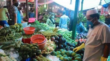 কাঁচাবাজার সকাল ৯টা থেকে বিকাল ৫টা পর্যন্ত খোলা