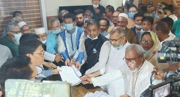 সিলেট ৩ উপনির্বাচনঃ মনোনয়নপত্র দাখিল করলেন হাবিবুর রহমান হাবিব