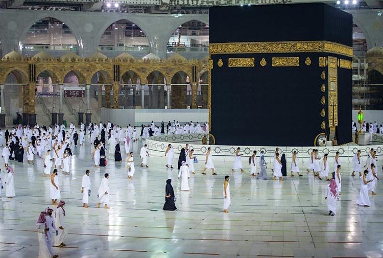 করোনা পরিস্থিতিতে হজযাত্রা বাতিল করছে ইন্দোনেশিয়া