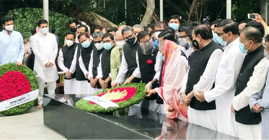 ছয় দফা দিবসে বঙ্গবন্ধুর প্রতিকৃতিতে আ.লীগের শ্রদ্ধা