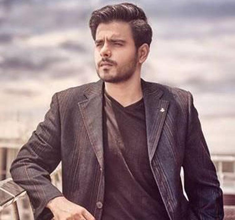 আইনজীবী হয়ে আদালতে মামলা লড়বেন সিয়াম