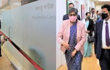 ‘বঙ্গবন্ধু লাউঞ্জ’এর আনুষ্ঠানিক উদ্বোধন করলেন পররাষ্ট্রমন্ত্রী ড. এ কে আব্দুল মোমেন