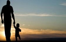 আজ বিশ্ব বাবা দিবস