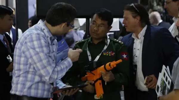 মিয়ানমার জান্তাকে সামরিক প্রযুক্তি সরবরাহ করছে ভারত