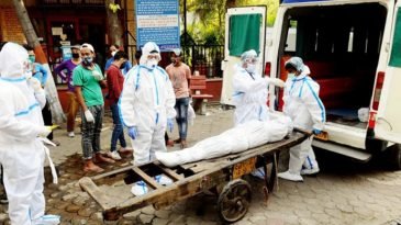 ভারতে করোনায় একদিনে মৃত্যু প্রায় ৪ হাজার