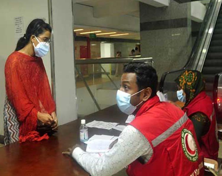 আজ থেকে দেশে ফাইজারের টিকা দেওয়া শুরু