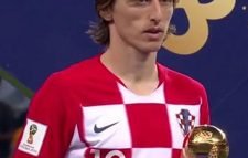 ক্রোয়েশিয়ার মিডফিল্ডার লুকা মদ্রিচের জাদুকরী পারফরম্যান্স