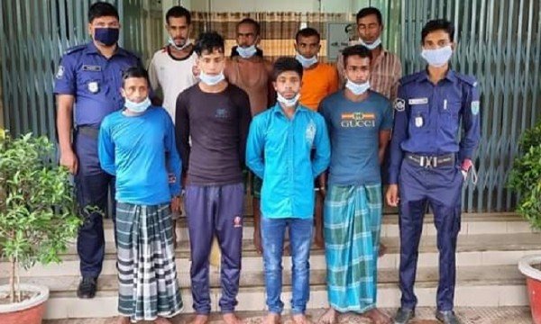 কোম্পানীগঞ্জে ভারতে প্রবেশ ও পাথর উত্তোলন, আটক ৮