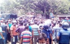 প্রকাশ্যে একই পরিবারের ৩ জনকে গুলি করে হত্যা করল দুর্বৃত্তরা