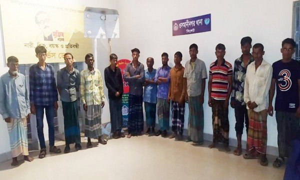 ওসমানীনগরে গাঁজার আসর থেকে ১৪ জন গ্রেপ্তার