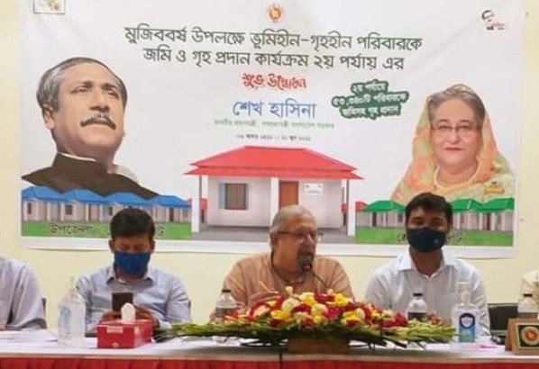 গৃহহীনদের জমি-ঘর দিয়ে ইতিহাস সৃষ্টি করেছেন প্রধানমন্ত্রী : প্রবাসী কল্যাণমন্ত্রী