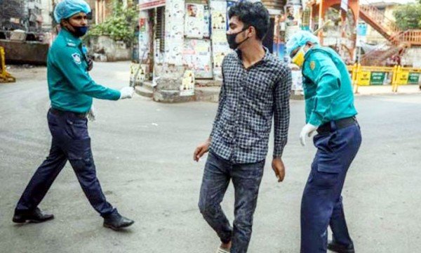 জরুরি প্রয়োজন ছাড়া রাস্তায় বের হলেই গ্রেপ্তার