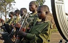 বিশ্বের বিভিন্ন জায়গায় যুদ্ধে সৈনিক হিসেবে ব্যবহার হয়েছে শিশু
