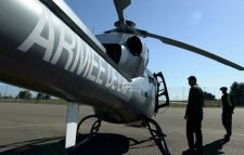 সৈনিকসহ ফ্রান্সের সামরিক হেলিকপ্টার জব্দ