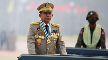 মিয়ানমারে সামরিক জান্তার জন্মদিনে ‘মক’ কফিনে আগুন