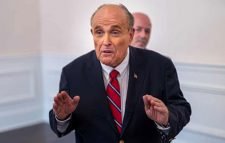 ওয়াশিংটনে আইন প্রাকটিস থেকে সাসপেন্ড রুডি জুলিয়ানি