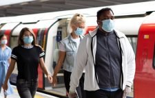 বৃটেনে দৈনিক এক লাখ মানুষের কোভিড সংক্রমণের হুঁশিয়ারি শীর্ষ বিজ্ঞানীর