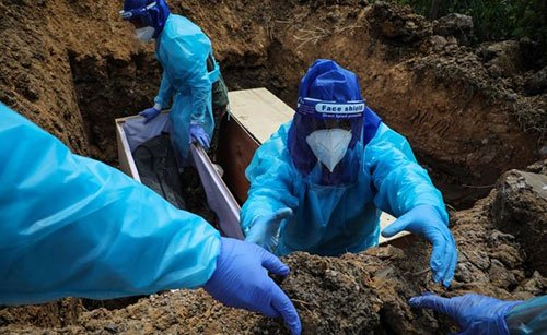 মালয়েশিয়ায় ধর্মঘটে যাচ্ছেন কয়েক হাজার জুনিয়র ডাক্তার