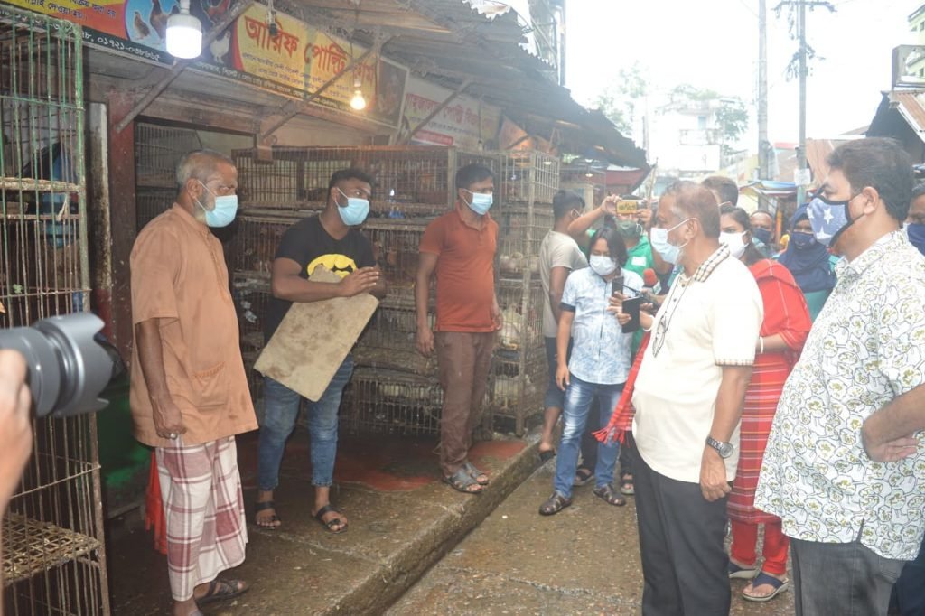 লকডাউনে সিসিক মেয়র আরিফের অভিযান